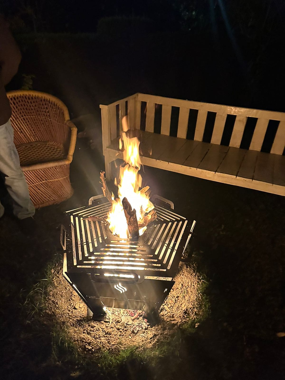 Penta Blaze foldable outdoor firepit