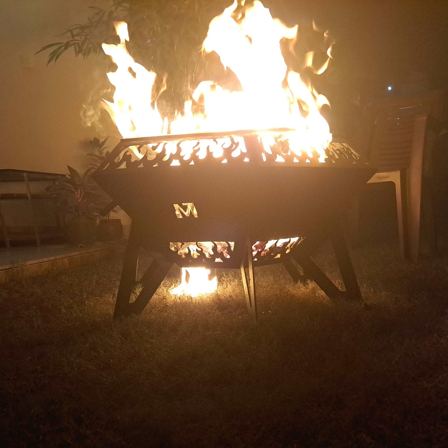 firepit/ fire pit for BBQ/ Bonfire/ Wood fire cooking. Luxury home decor, artisanal firepit, winter product, metalit