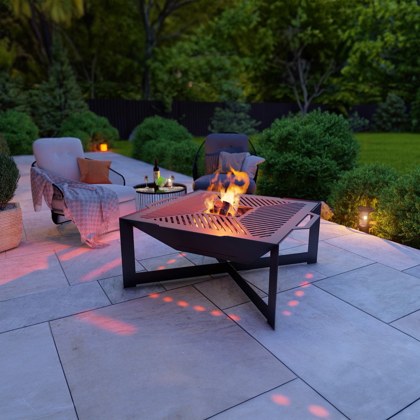 Diamond flame-cut-open outdoor fire pit