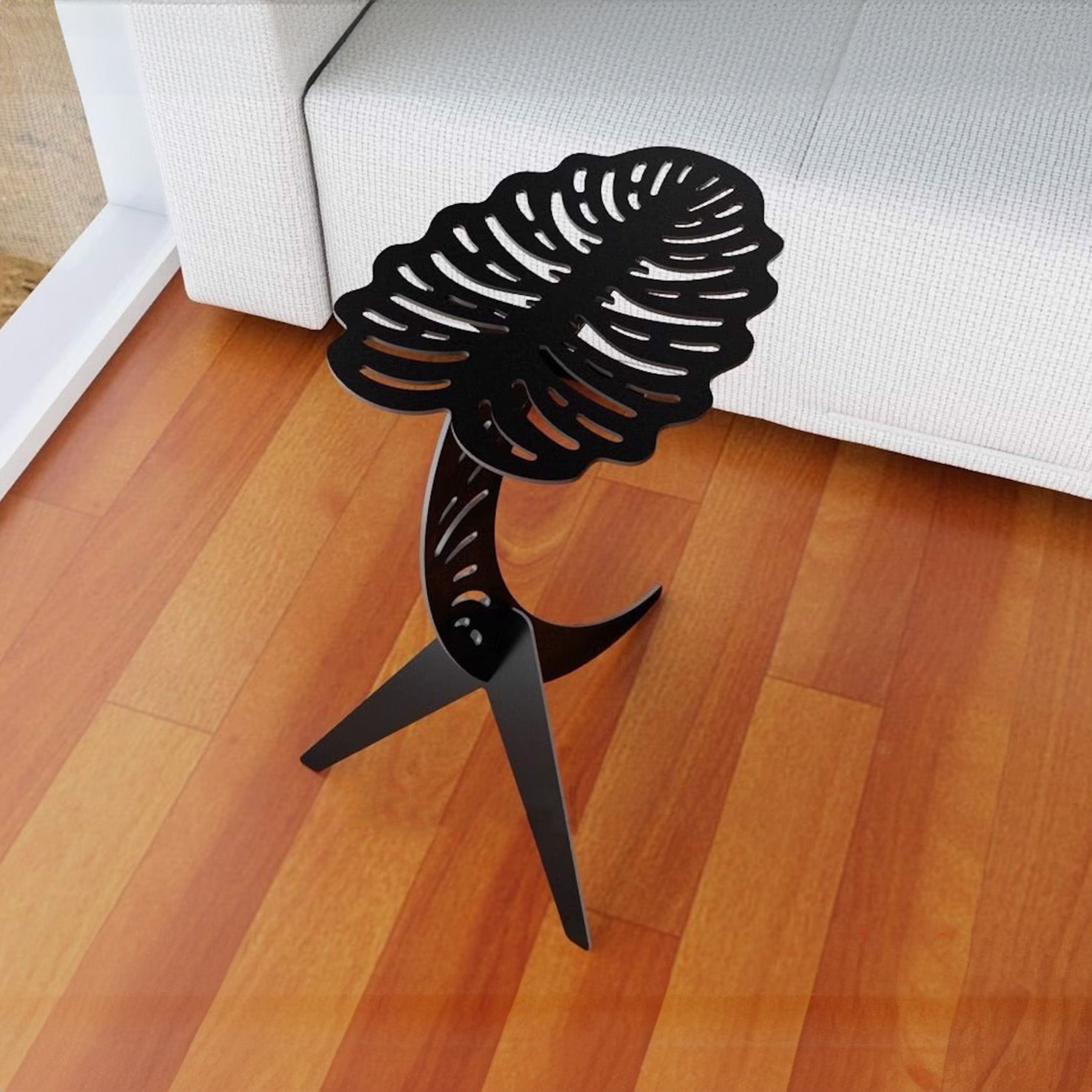 Tri Fauna side table