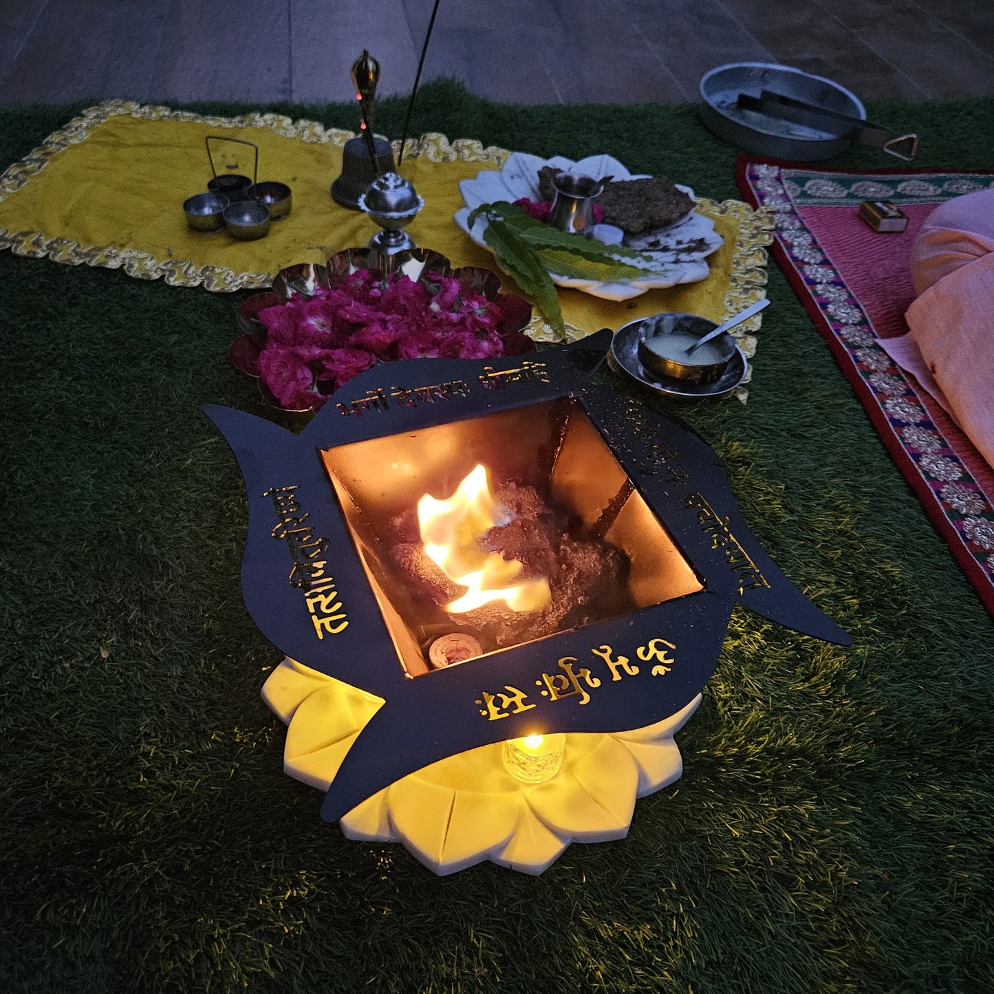 Gayatri Mantra Havan Kund Yajna