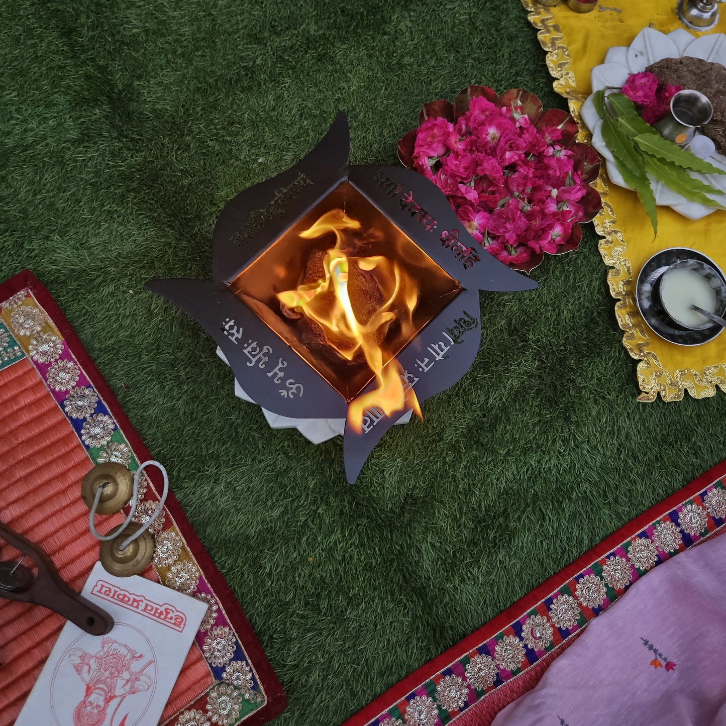 Gayatri Mantra Havan Kund Yajna