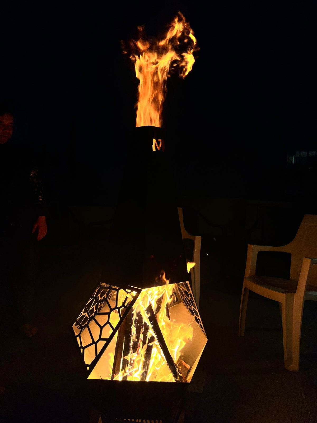 Honeycomb Chimnea outdoor fire pit - metalit